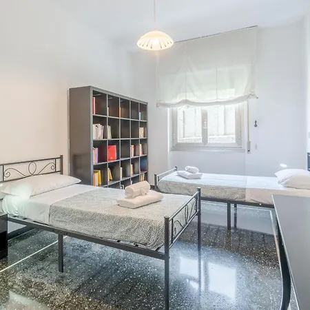 Appartement Casa Ida! Sampierdarena Vintage & Roomy Gênes